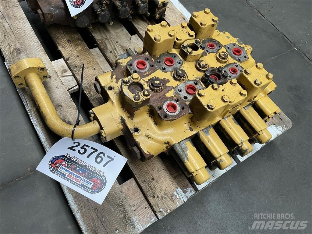CAT 215LC hovedventilblok Hydrauliikka