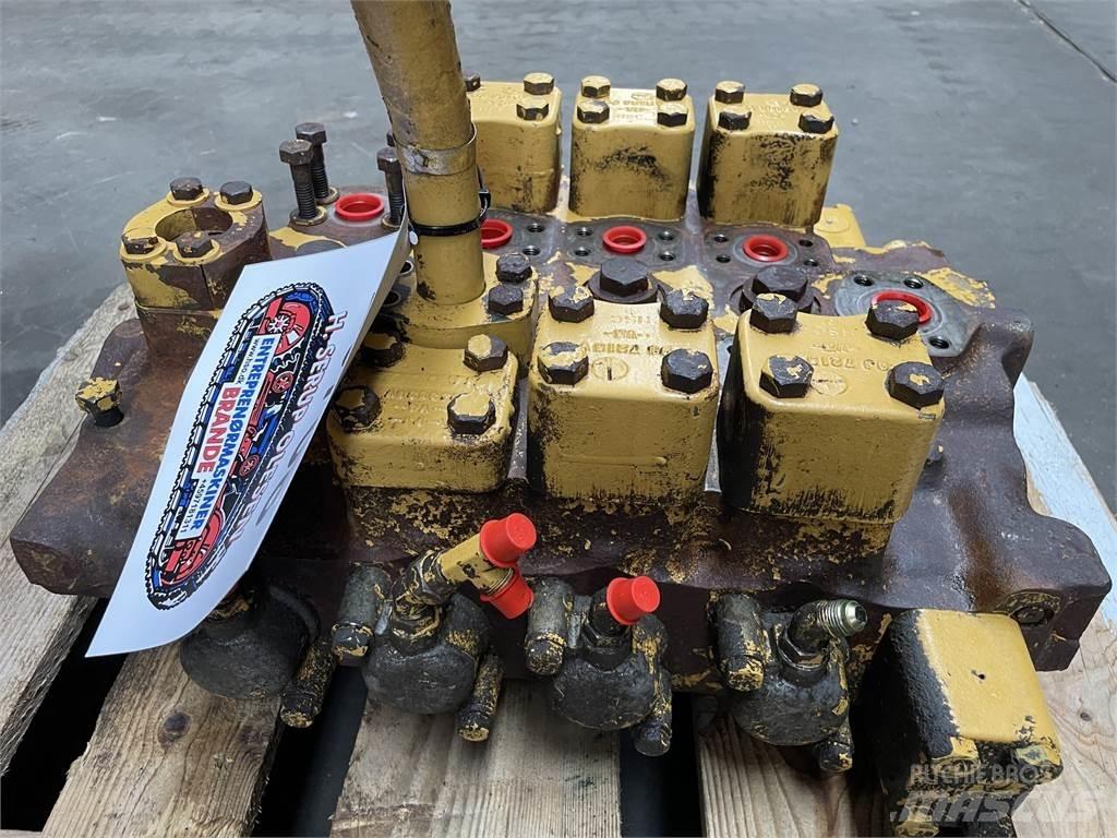 CAT 215LC hovedventilblok Hydrauliikka