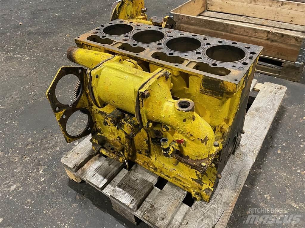 CAT 3304 motorblok Moottorit