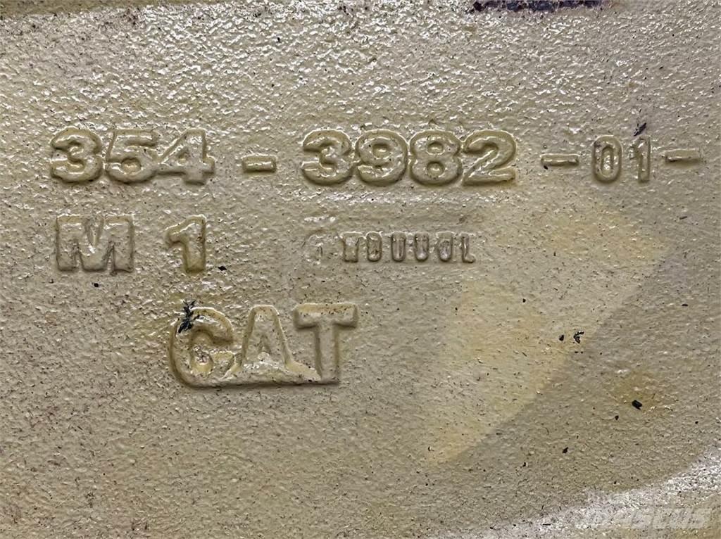 CAT 908M Link Arm 354-3982 Muut
