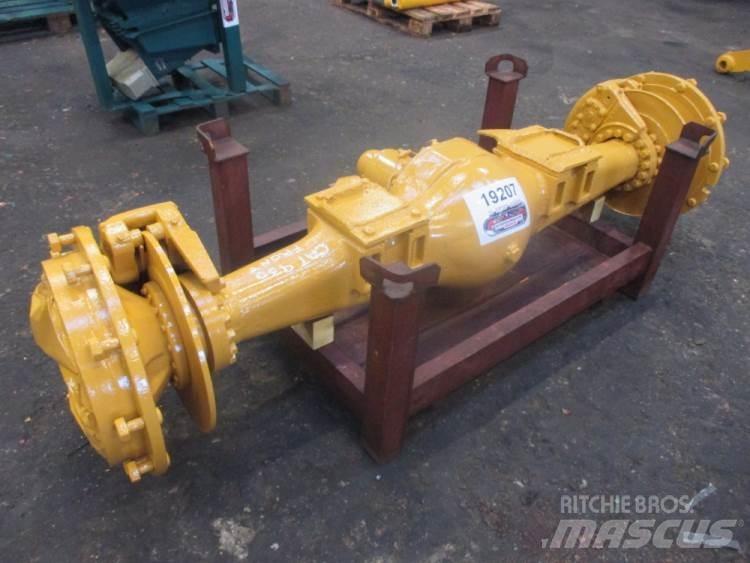 CAT 930 Front aksel Akselit