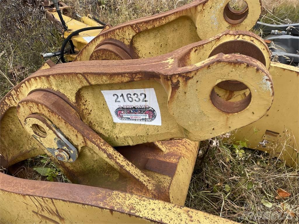 CAT 980G Link Arm Muut