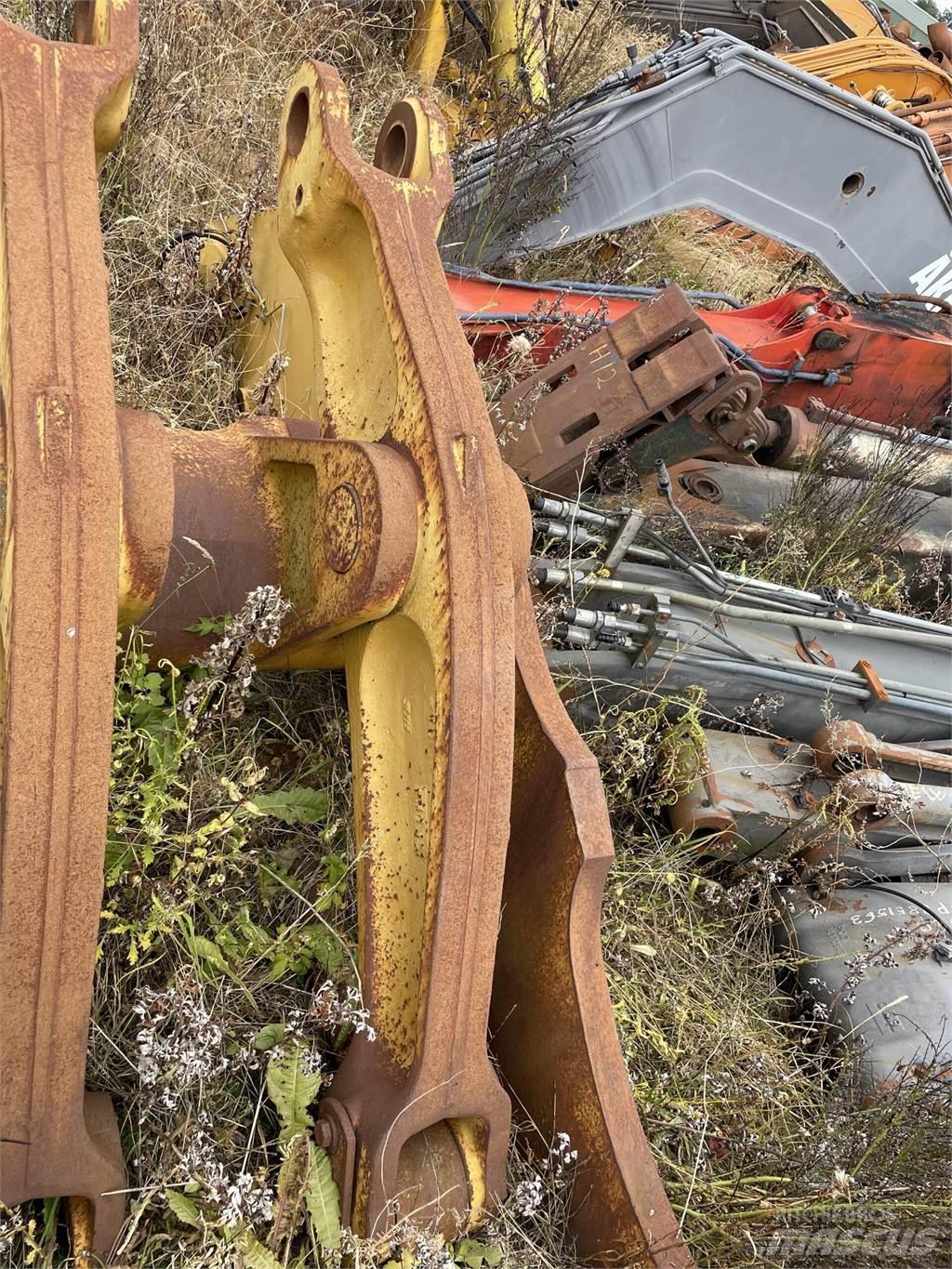 CAT 980G Link Arm Muut