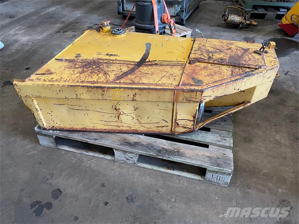  Dieseltank ex. Volvo A25 Muut