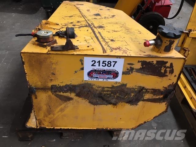  Dieseltank ex. Volvo A30 Muut