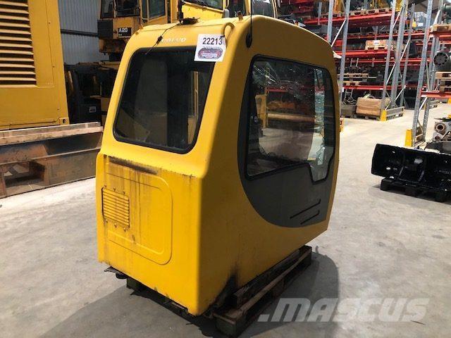  Førerhus ex. Volvo EC240LC Muut