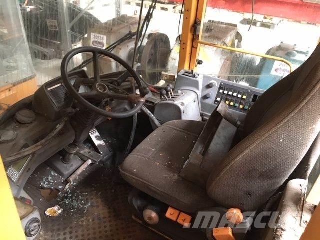  Førerhus ex. Volvo L180C Muut