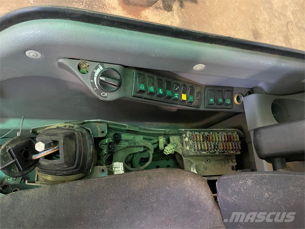  Førerhus - kun til dele Muut