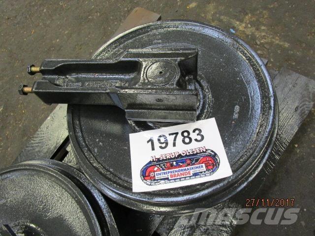  Forhjul ex. Cat 323 Muut