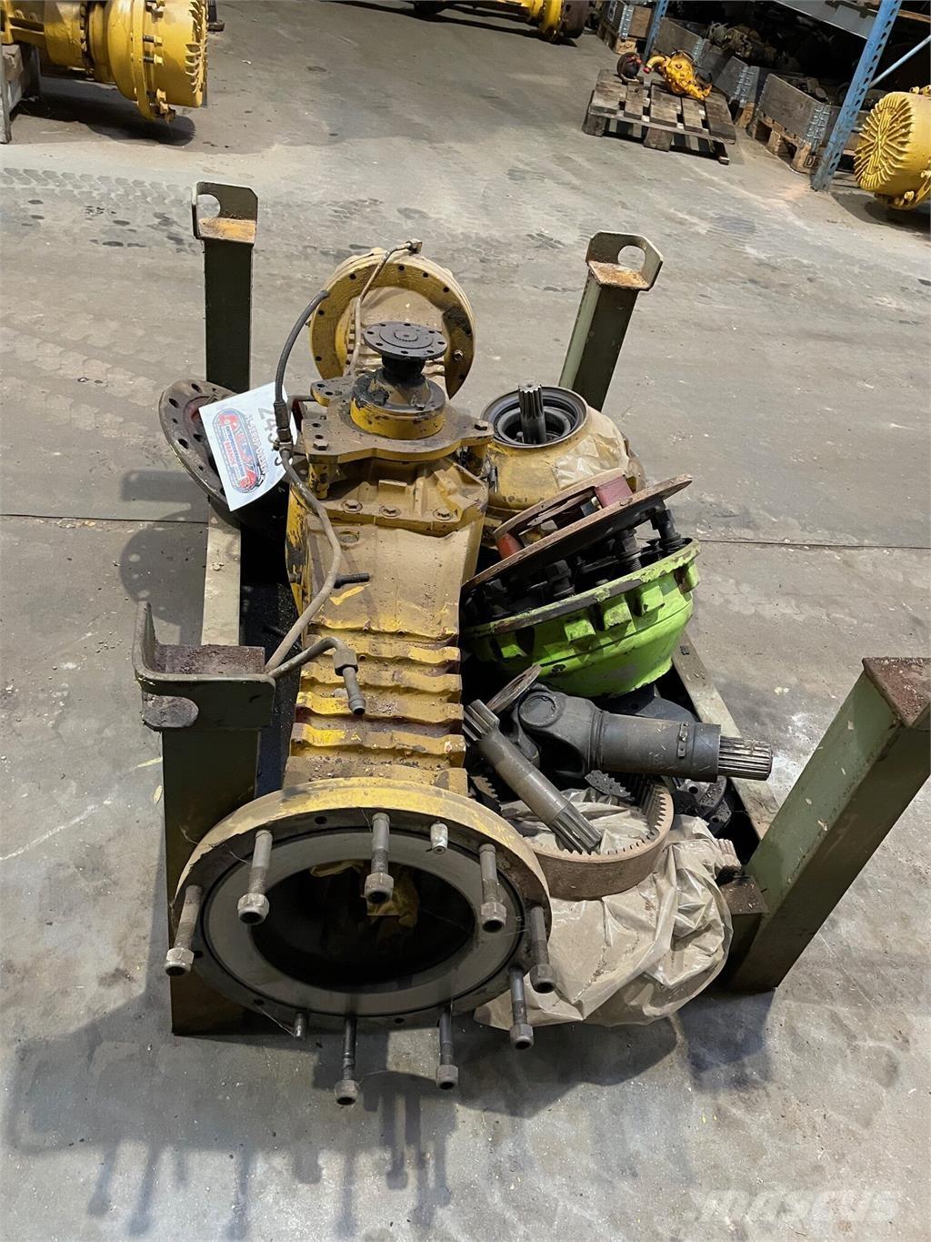  Frontaksel ex. Hydrema 906 Akselit