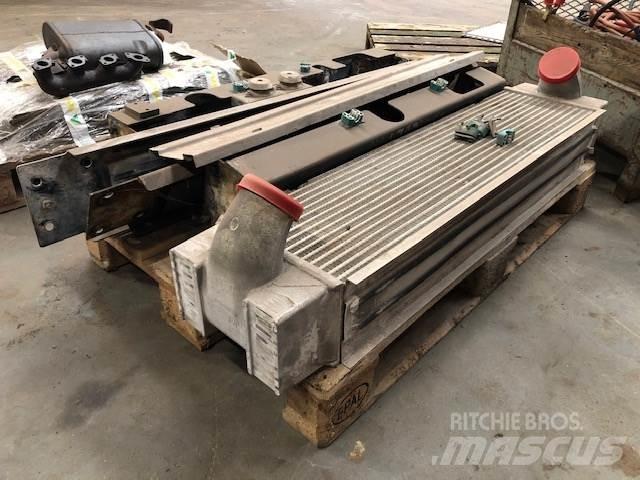  Intercooler ex. Volvo L180E Moottorit