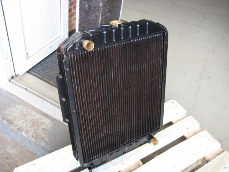  Køler, Hyundai R55-3 Moottorit