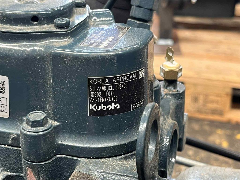 Kubota D902-EF07 motor Moottorit