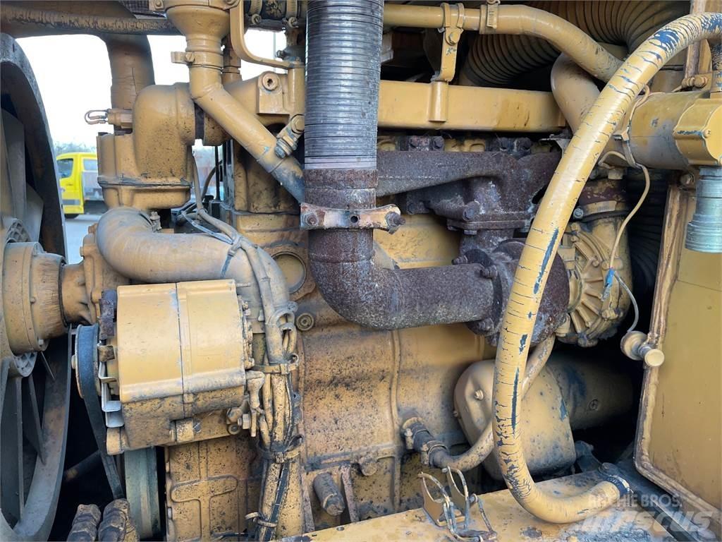 Liebherr LR621B til ophug Telaketjupuskutraktorit