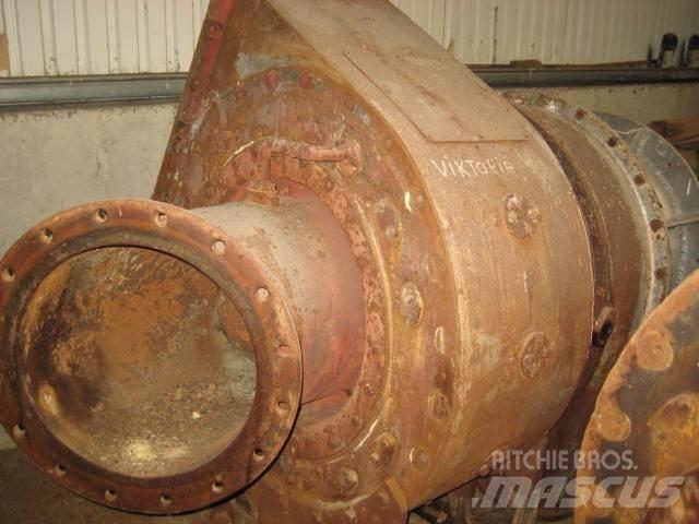 MAN 12V 32/40 turbo - 2 stk Muut