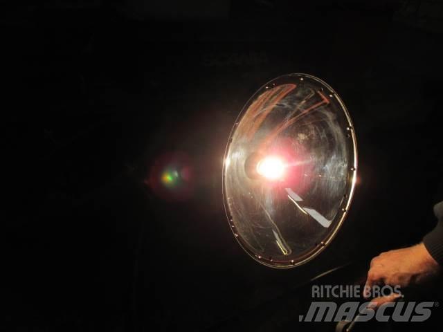  Morse lampe Veneet, proomut ja ponttoonit