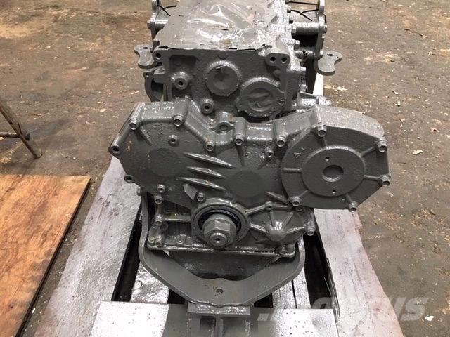  Motorblok ex. Cat 908H Moottorit
