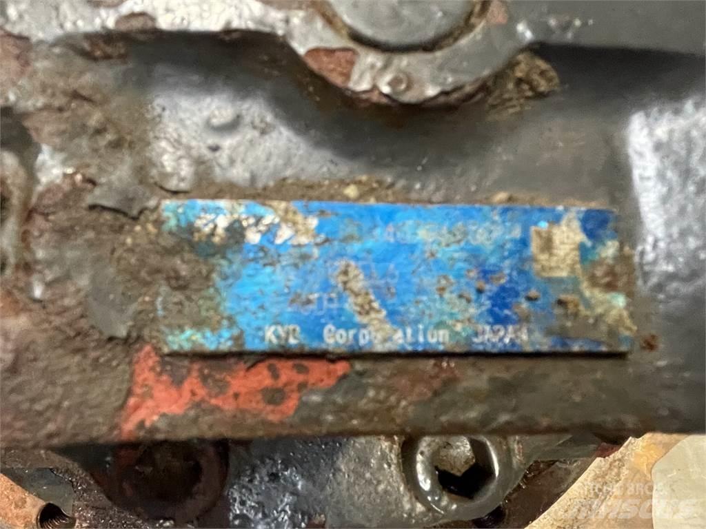 New Holland E485B Køregear Vaihteisto