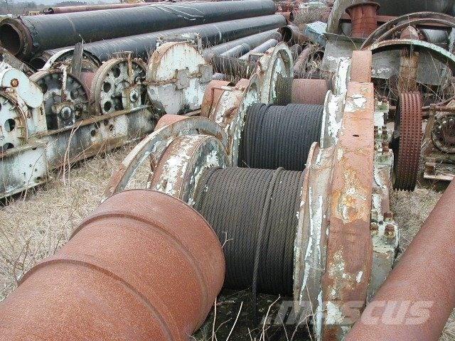  Piloteringsspil 3 tromler Vinssit, nostolaitteet ja materiaalinostimet