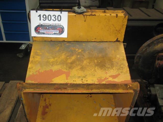  Radiator ex. Liebherr 904 Moottorit