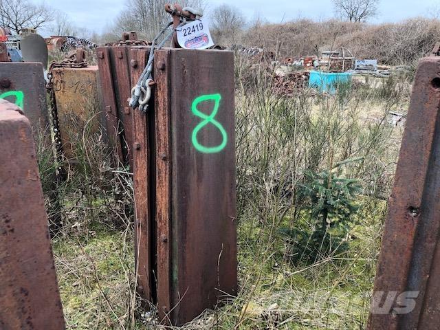  Rammeslag ca. 2000 kg Muut