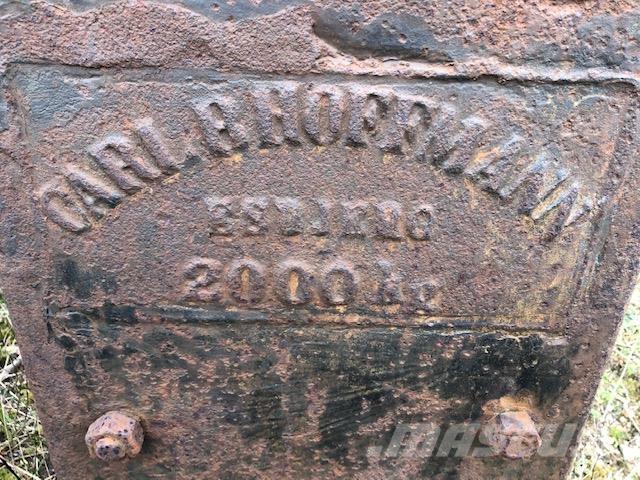  Rammeslag ca. 2000 kg Muut