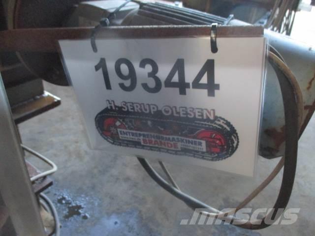  Rullebuk - 40 ton Muut