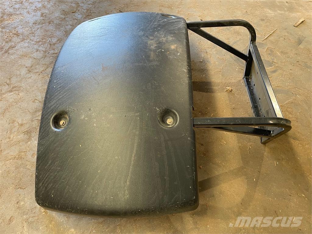  Skærme ex. Cat 924M - 4 stk Muut