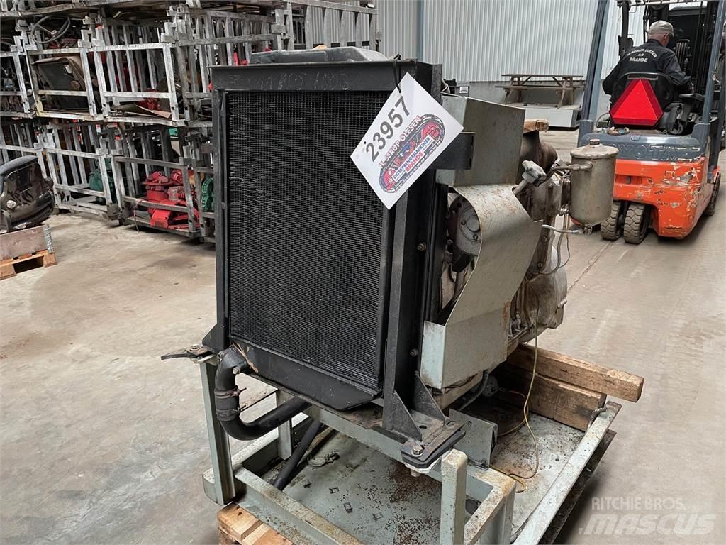  Slasb 204 4 cylinder motor Moottorit