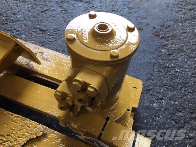  Svirvel ex. Cat 320L Muut