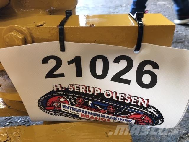  Svirvel ex. Cat 320L Muut