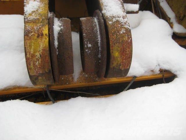  Traverskraner - 2 stk. Mobiilinosturit