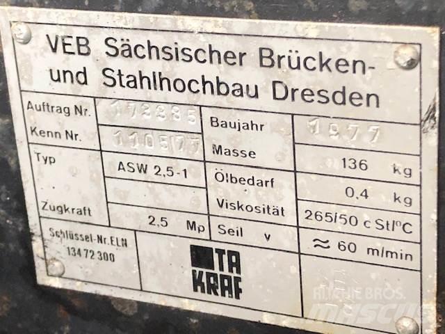 VEB spil - 2,5 T - 2 stk. Nostimet ja tavarahissit