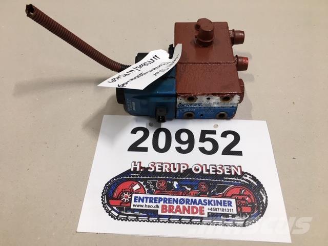  Ventilblok ex. Volvo L180E Hydrauliikka