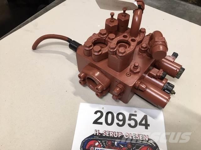  Ventilblok ex. Volvo L180E Hydrauliikka