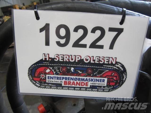 Volvo 230B Krøjegear Muut koneet