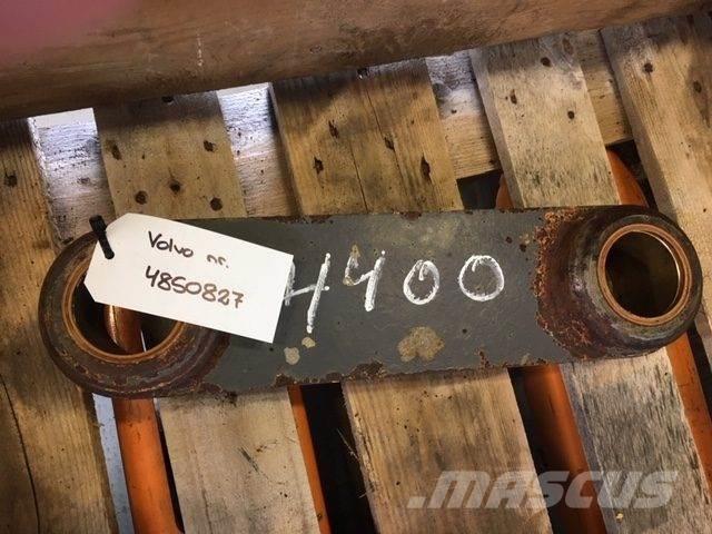 Volvo 4400 Link Arm Muut