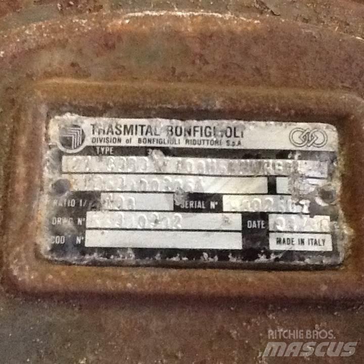 Volvo EC340 Køregear Vaihteisto