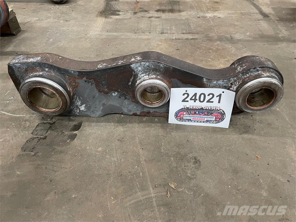 Volvo L120E Link Arm Muut