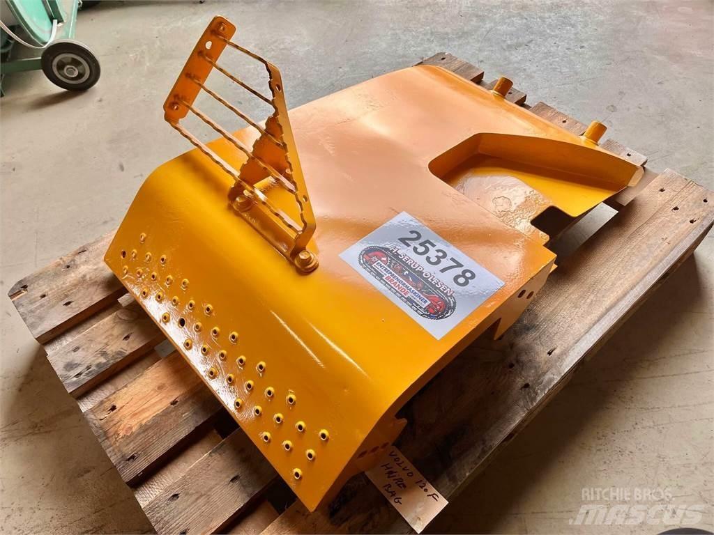 Volvo L120F bagskærm Muut