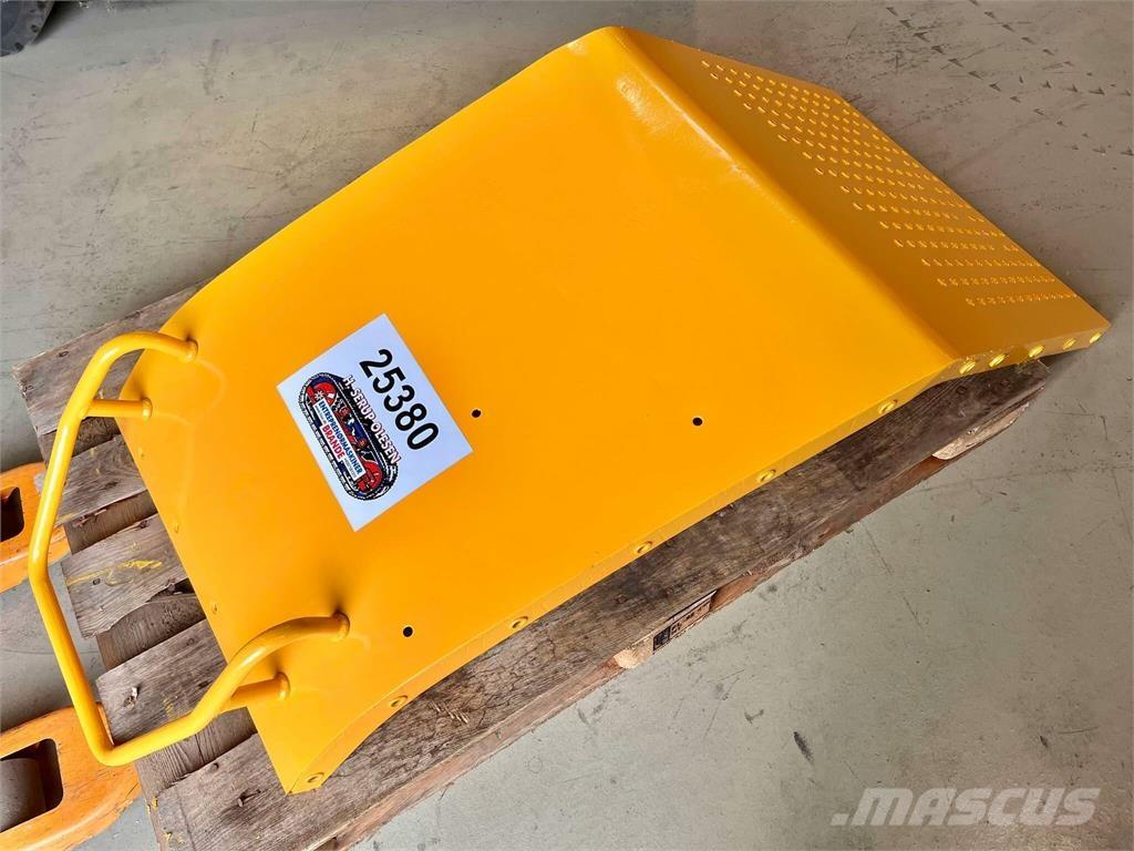 Volvo L120F bagskærm Muut