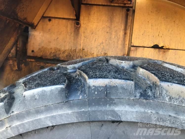 Volvo L180E til ophug Pyöräkuormaajat