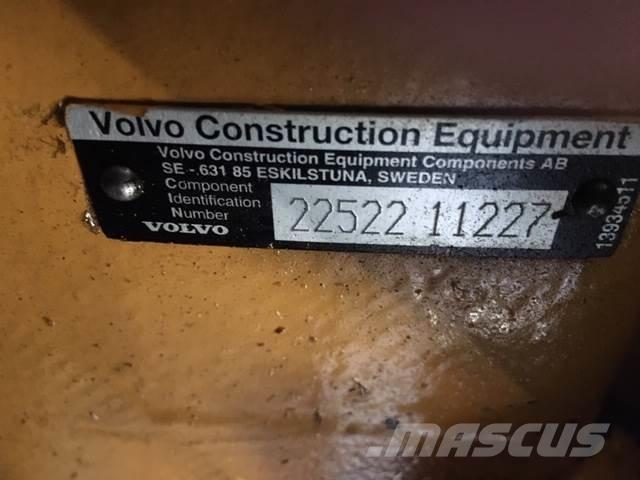 Volvo L180E Transmission Vaihteisto