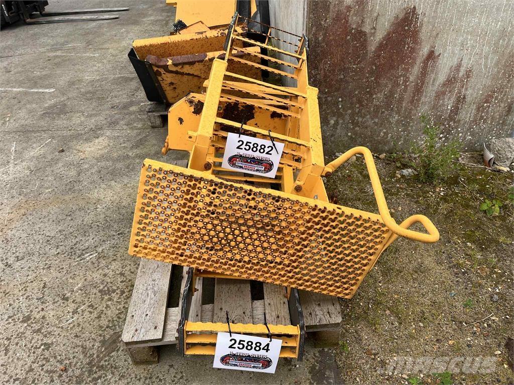 Volvo L220E trappe Muut