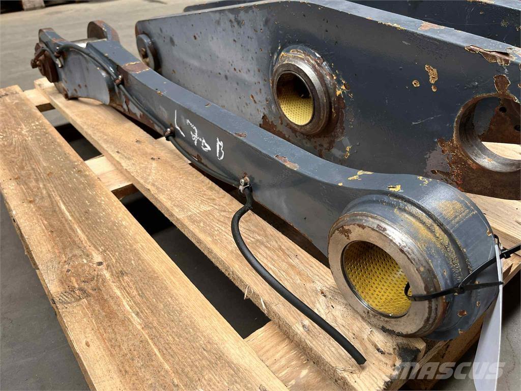 Volvo L70B Link Arm Muut