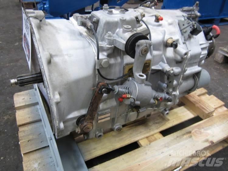Volvo R1000 gear Vaihteisto