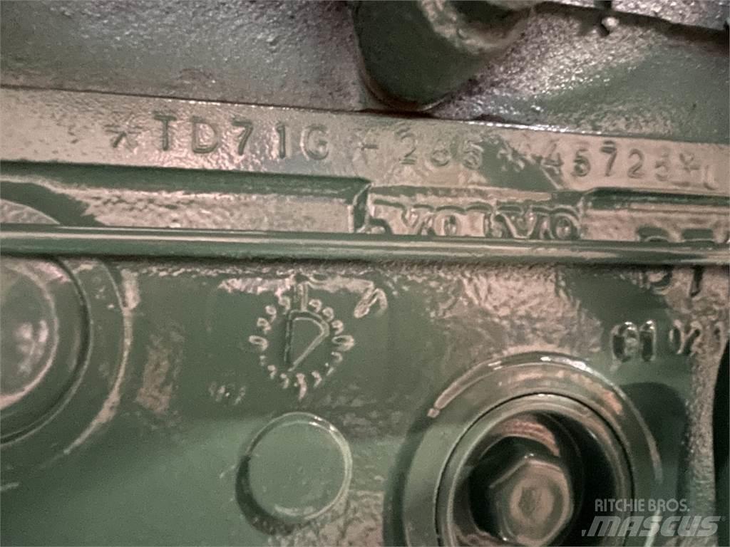 Volvo TD71G motor Moottorit