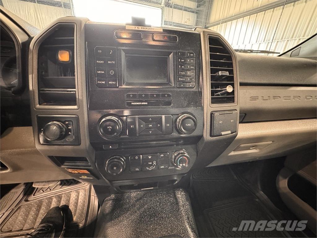 Ford F-250 Tienhoitoautot