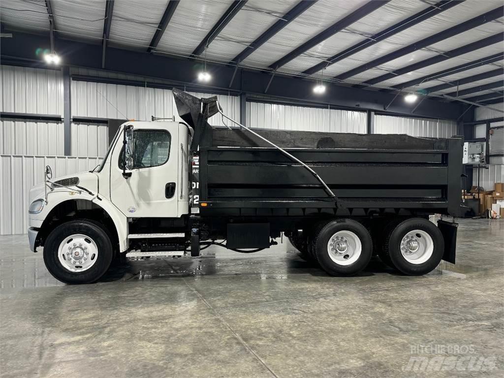 Freightliner M2 106 Sora- ja kippiautot