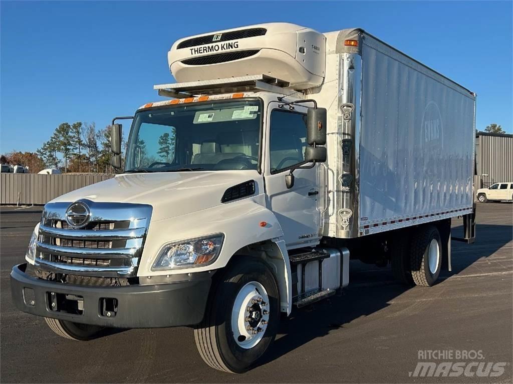Hino 268 Kylmä-/Lämpökori kuorma-autot
